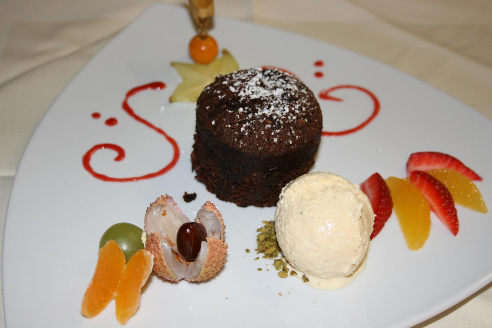 Hotel Waldeck Mit Restaurant "Florian'S" フェルトベルク エクステリア 写真