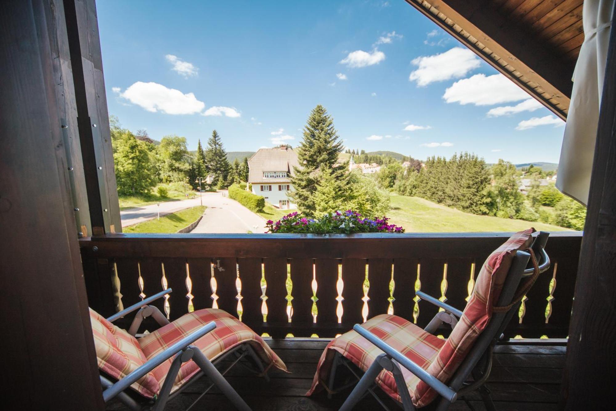 Hotel Waldeck Mit Restaurant "Florian'S" フェルトベルク 部屋 写真