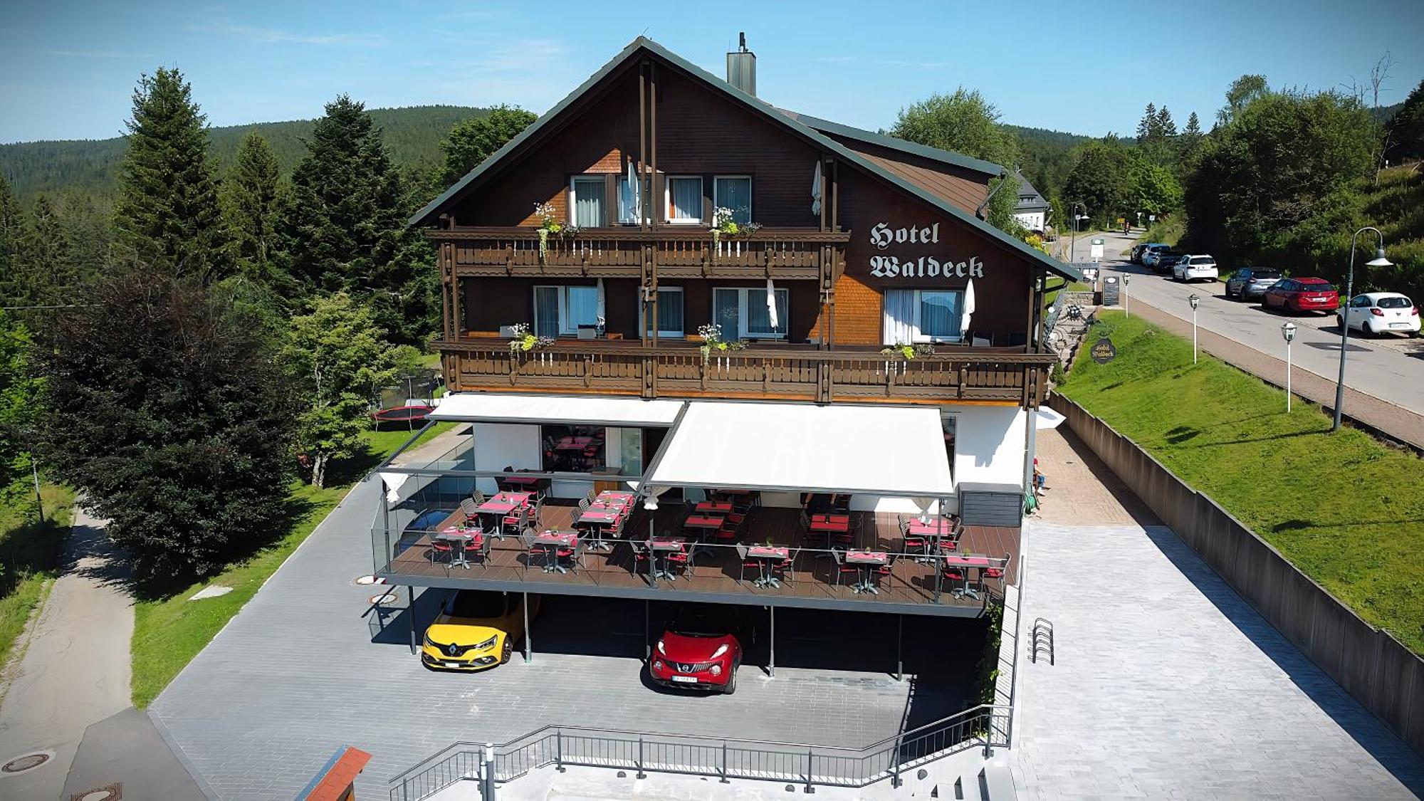 Hotel Waldeck Mit Restaurant "Florian'S" フェルトベルク エクステリア 写真