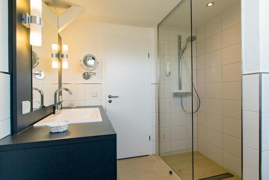 Hotel Waldeck Mit Restaurant "Florian'S" フェルトベルク 部屋 写真