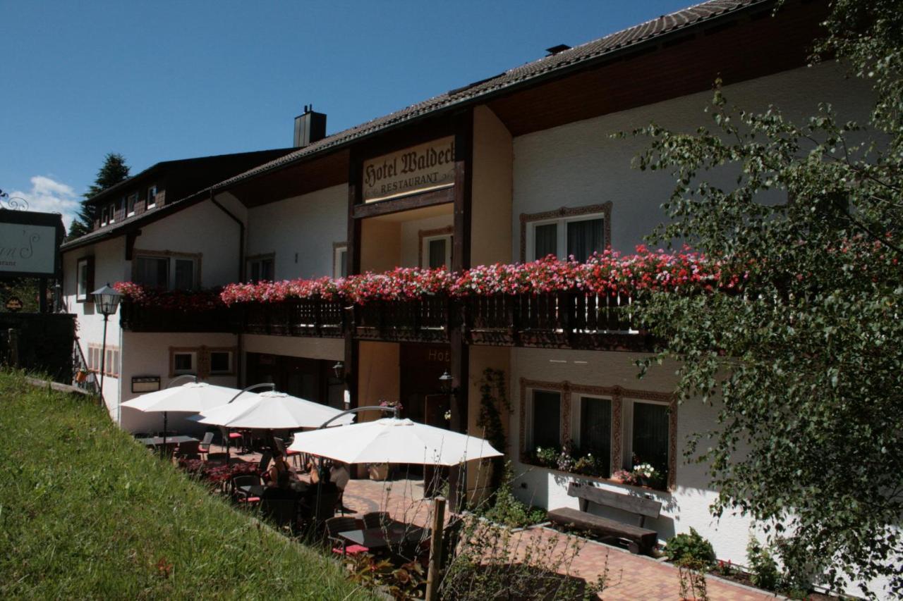 Hotel Waldeck Mit Restaurant "Florian'S" フェルトベルク エクステリア 写真